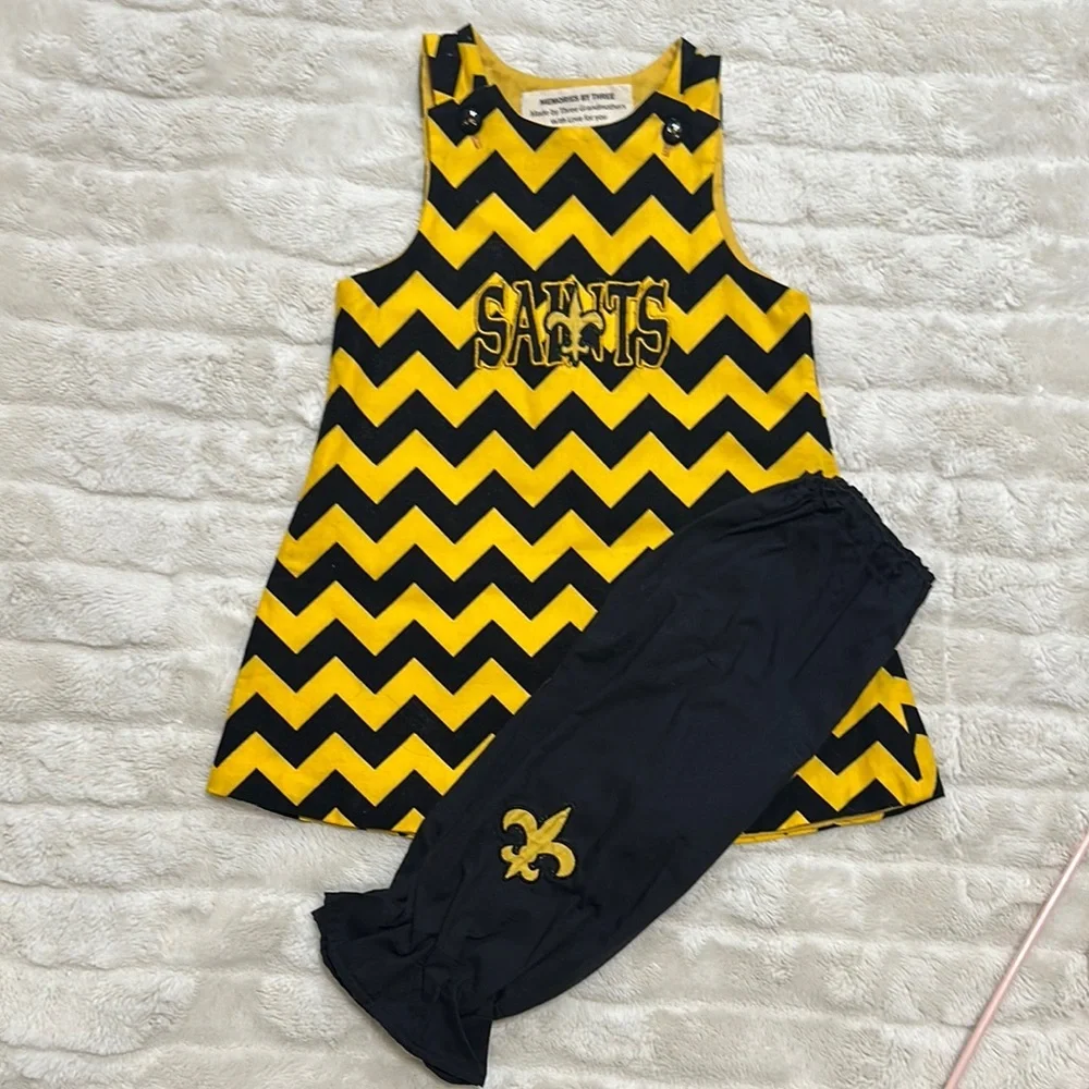 EUC Custom handmade New Orleans Saints Chevron bloomer pant set